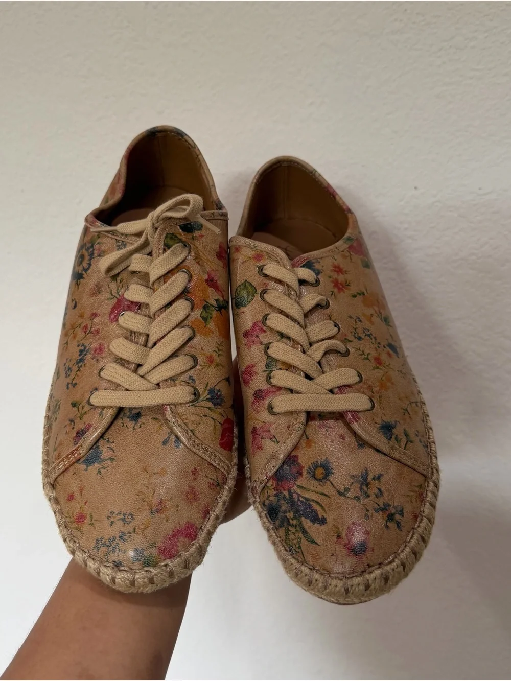 NEW Patricia Nash Emiliana Espadrille Lace-Up Floral Leather Sneakers